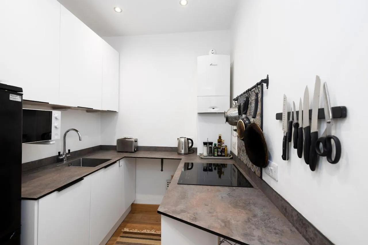 Edinburgh Holyrood Park Views Apartment