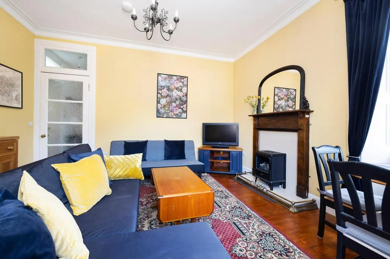 Edinburgh Holyrood Park Views Apartment