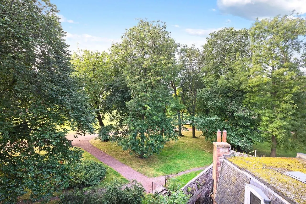 Edinburgh Holyrood Park Views Apartment