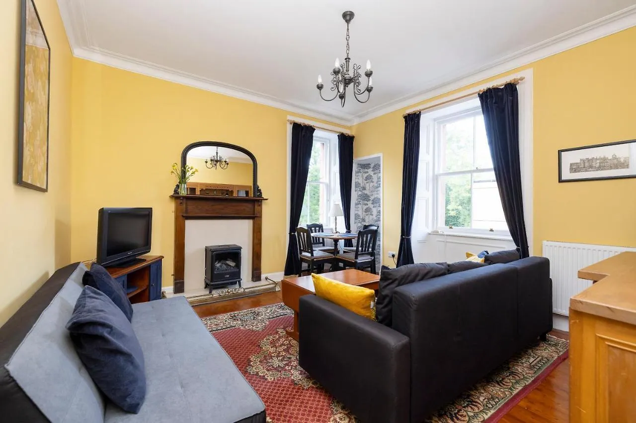 Edinburgh Holyrood Park Views Apartment