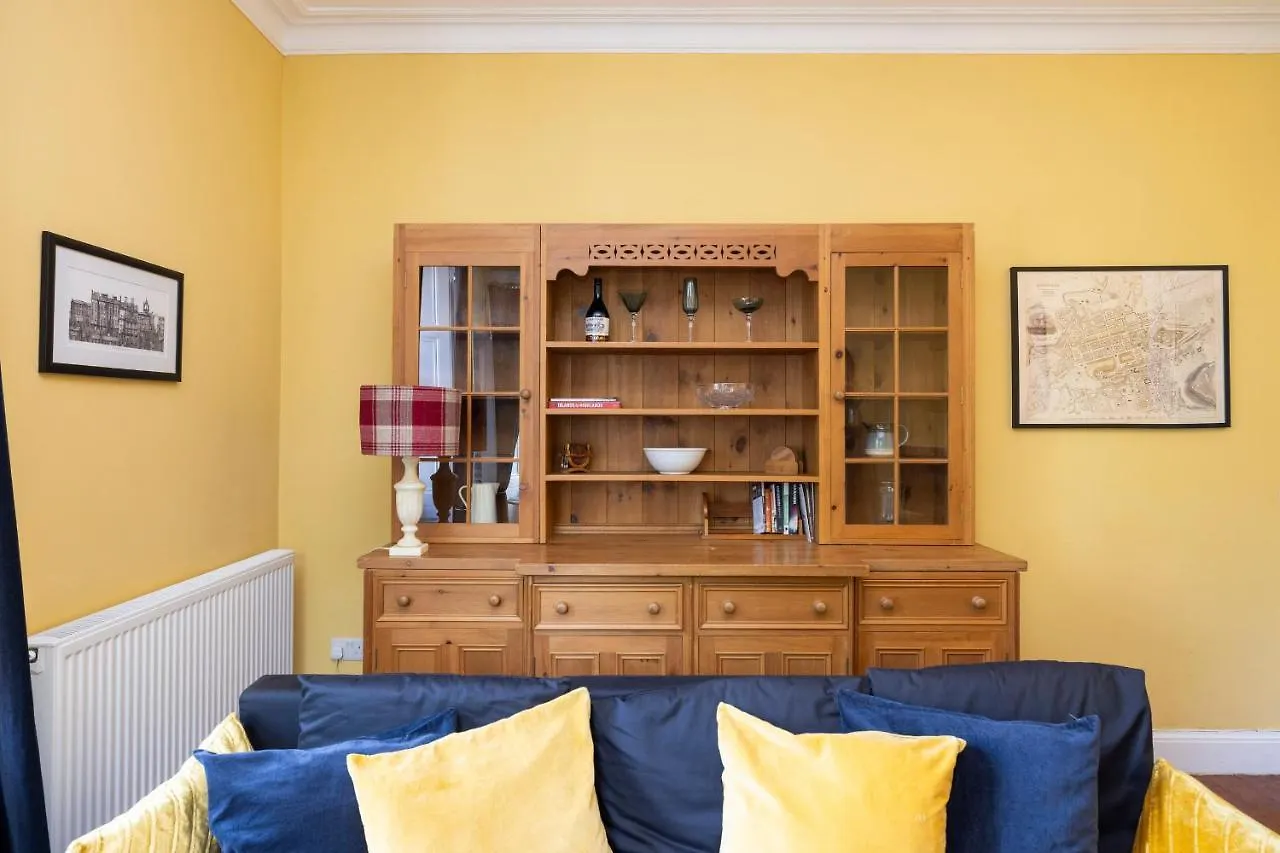 Edinburgh Holyrood Park Views Apartment